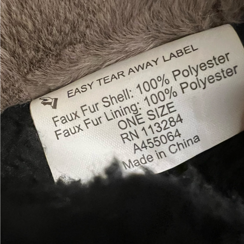 Sprigs Reversible Faux Fur and Sherpa Bucket Hat Black/mocha adjustable NWT - Picture 7 of 9